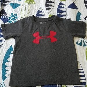 Under Armour shirt Size 5